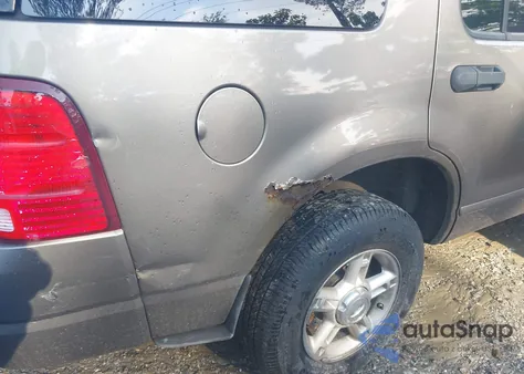 2004 Ford Explorer Nbx/Xlt z USA, uszkodzony, nr VIN 1FMZU73K24UC11292